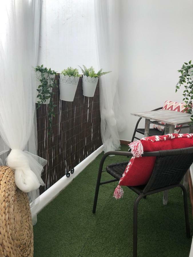 Conil Apartamentos La Dama Y El Vagabundo Conil De La Frontera Esterno foto